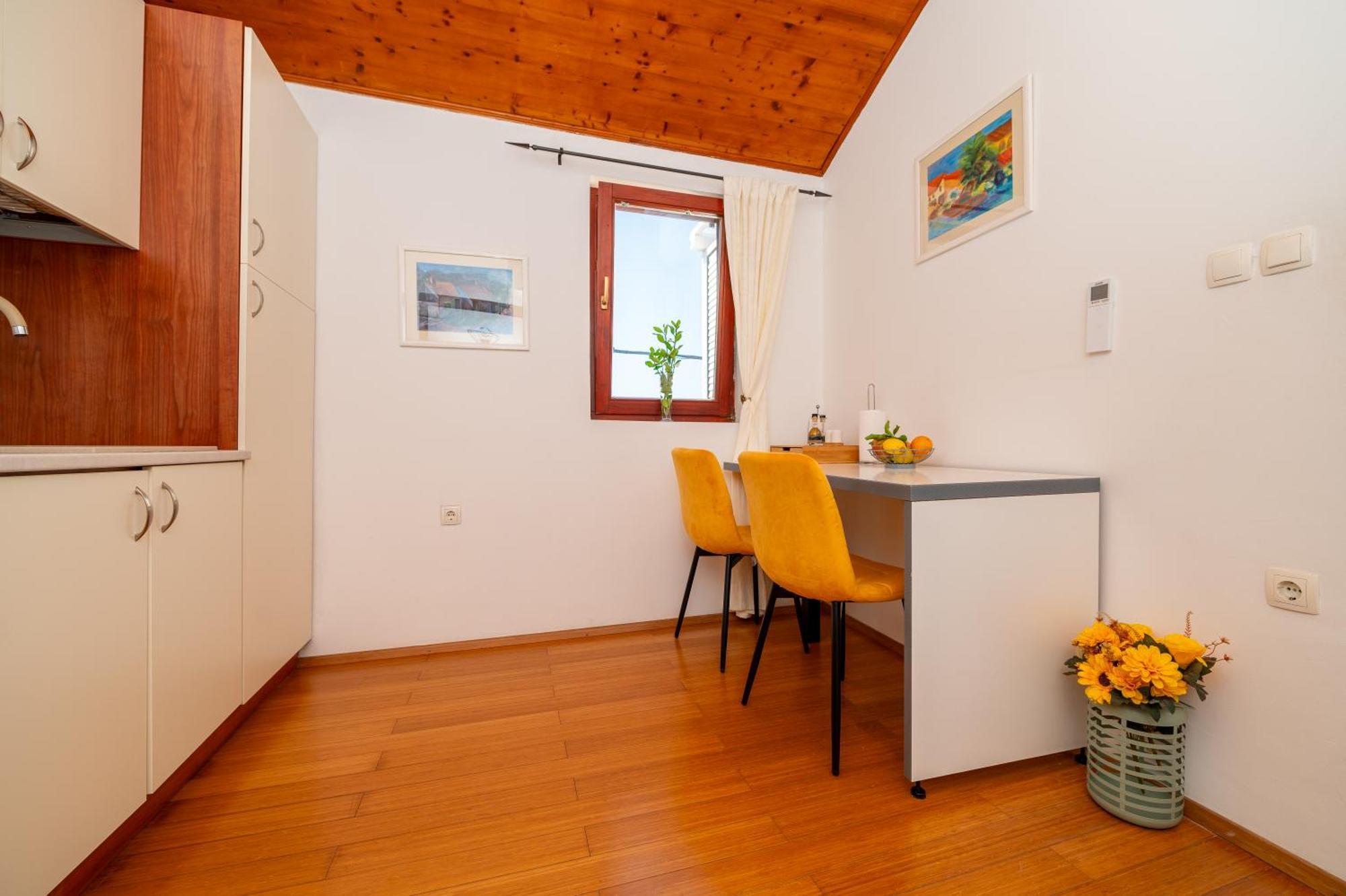 Apartments Vitoria Мали-Лошинь Экстерьер фото