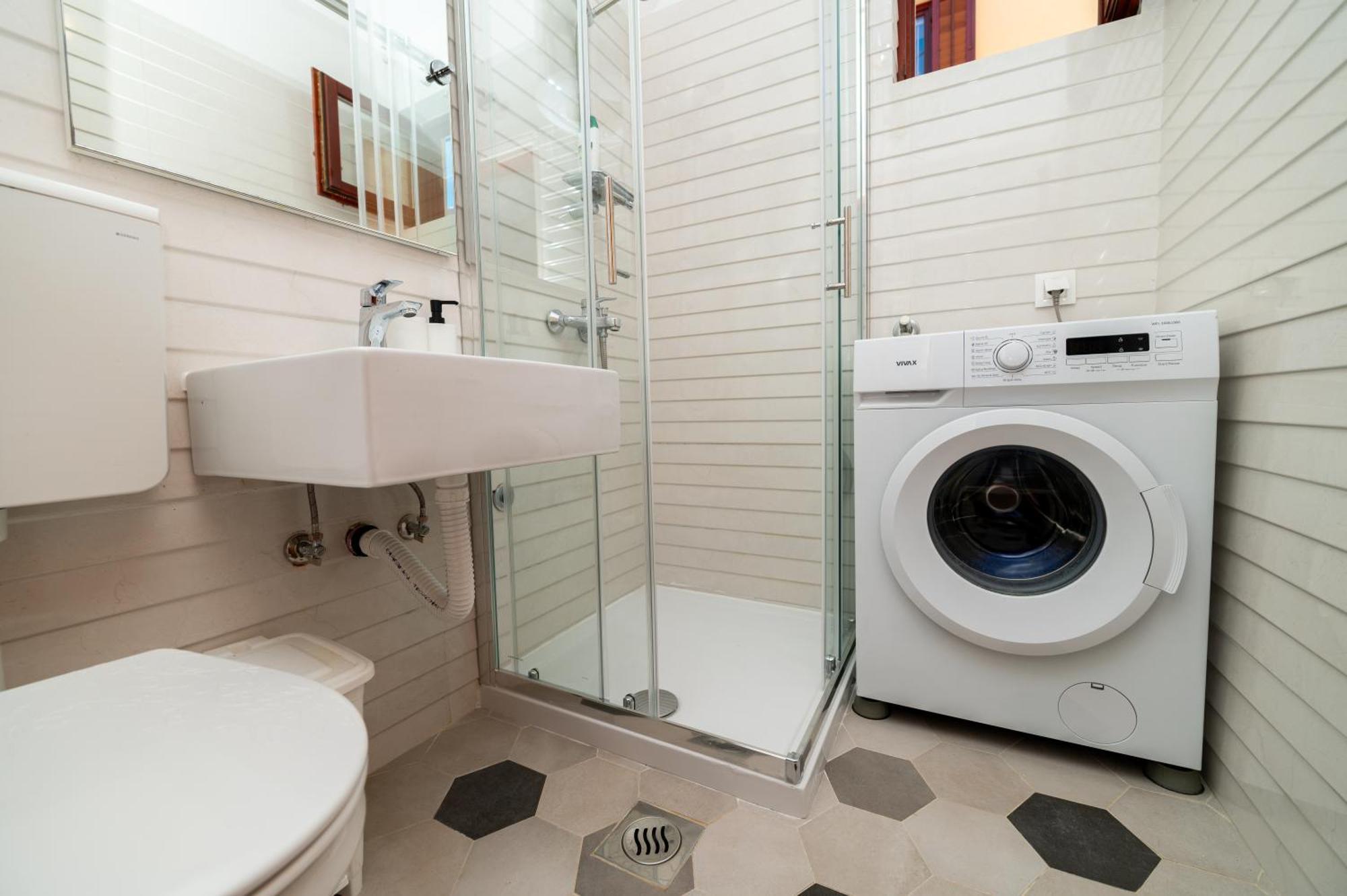Apartments Vitoria Мали-Лошинь Экстерьер фото